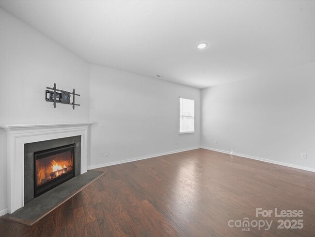 Building Photo - 1008 Hudson Taylor Ln