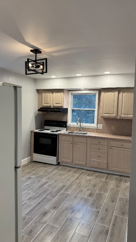 Foto del edificio - 137-139 E High St