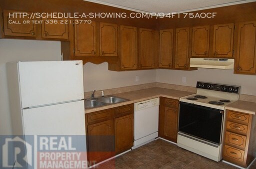 Building Photo - 2574 Green Oaks Ct