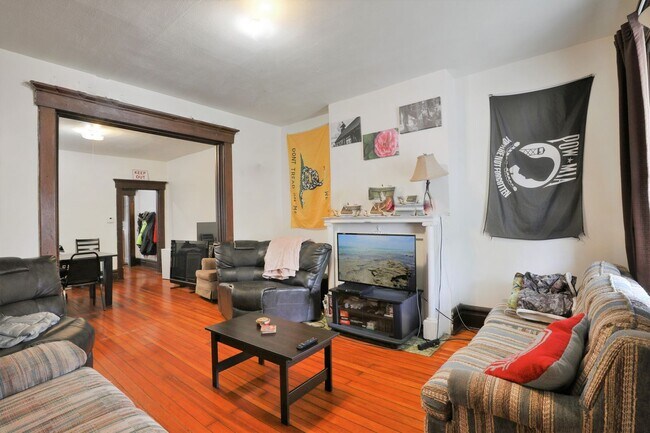Foto del edificio - 4 or 5 Bedroom Right off of High St - OSU Campus