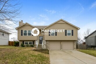 Building Photo - 18425 E Arrowhead Ln