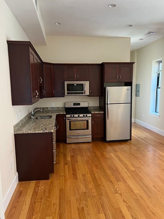 Foto del edificio - 639 Tremont St