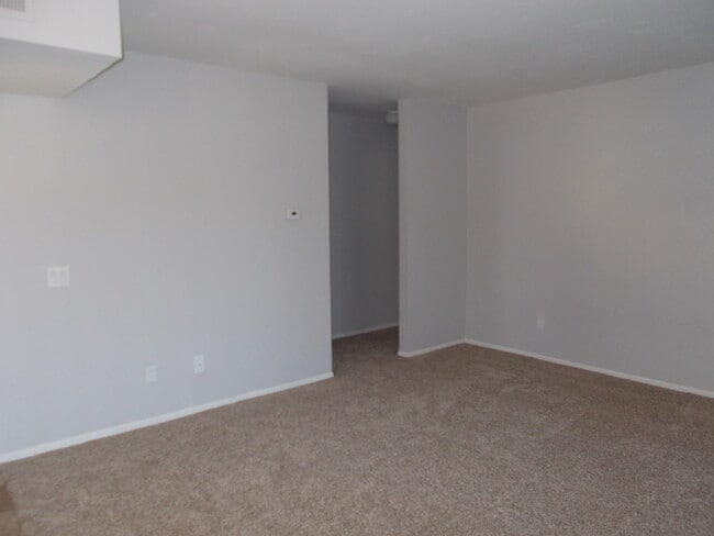 Building Photo - Terrific 2Br/2Ba upper Condo in StoneyBrook