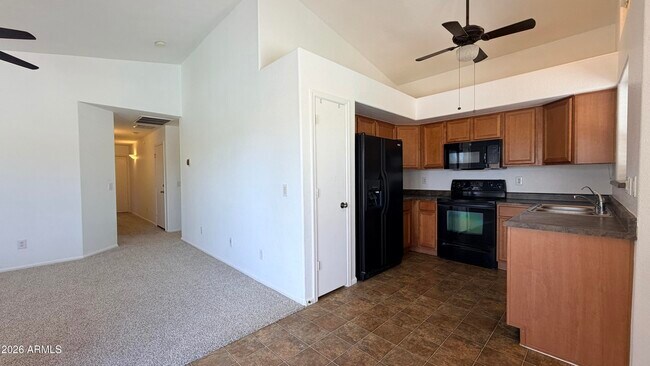 Building Photo - 43036 W Anne Ln