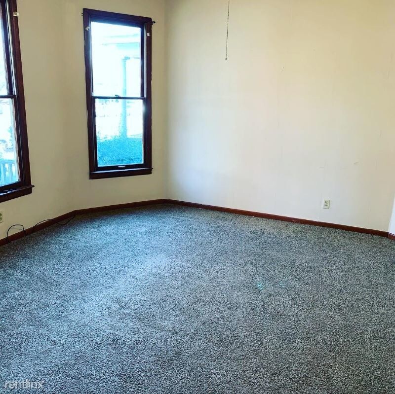 Primary Photo - 229 3rd St