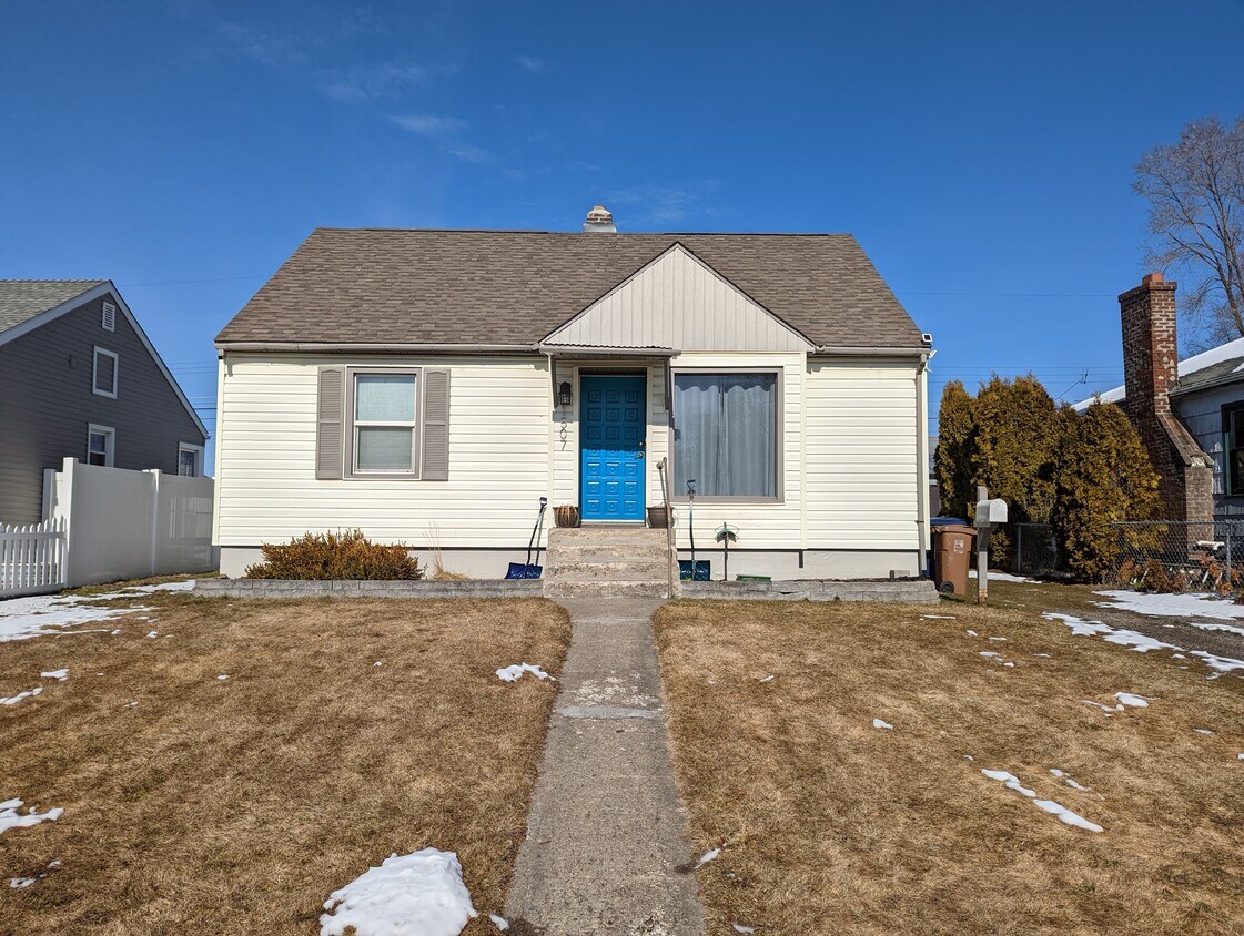 Primary Photo - 1507 E Rockwell Ave