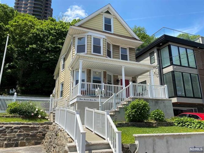 Foto principal - 392 Undercliff Ave
