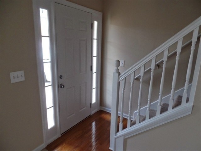 Foto del edificio - 76 Oak Springs Ln