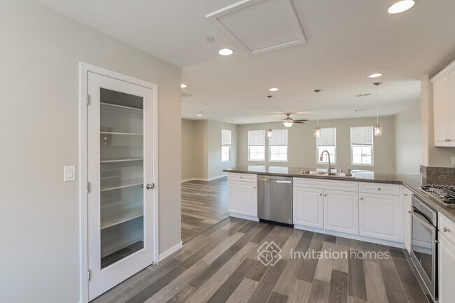 Building Photo - 213 Cadence View Way