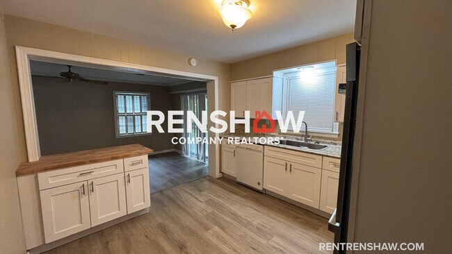 Foto del edificio - 3641 Gillie St