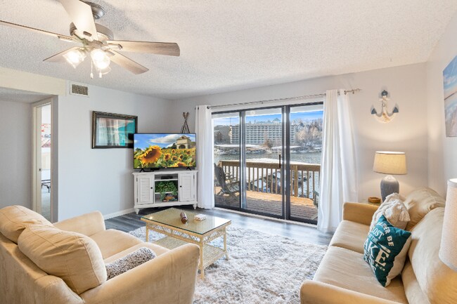 Foto del edificio - 6570 Pelican Dr