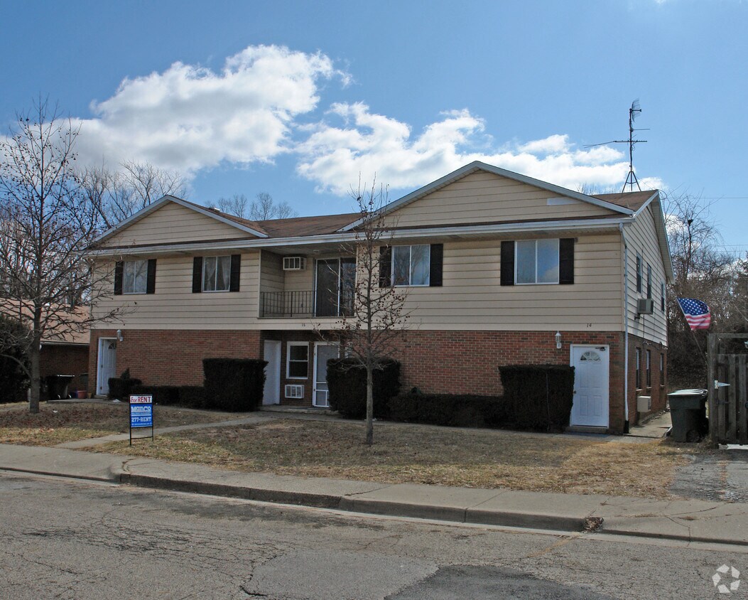Primary Photo - 16-20 Mello Ave