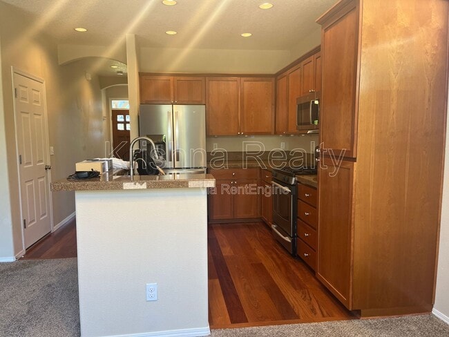Building Photo - 473 NE 61st Pl