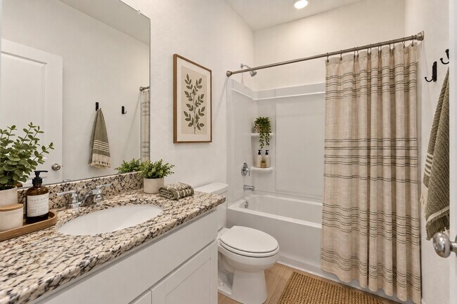Foto del edificio - 8006 Magnolia Pr Ln