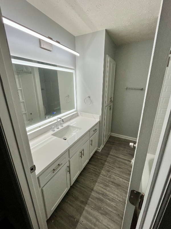 Building Photo - 6233 Cross Tie Ct