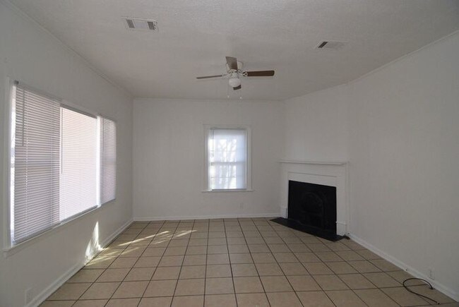Foto del edificio - 2 Bedroom House In Harrisburg
