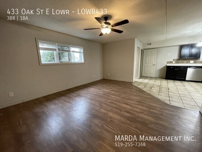 Photo du bâtiment - SPACIOUS 3 BED/1BATH UNIT IN LEAMINGTON +HYDRO, WATER & GAS!