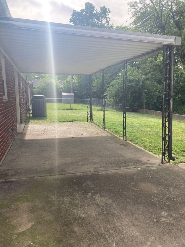 Building Photo - 144 McCraw Dr