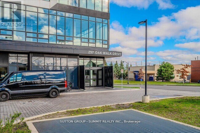 Building Photo - 297 Oak Walk Dr