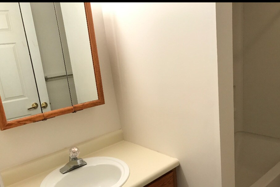 Foto principal - 1080 Pennington Ct