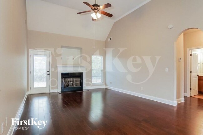 Building Photo - 1012 Pilgrim Ln