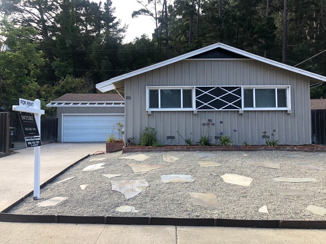Primary Photo - 2336 Valleywood Dr