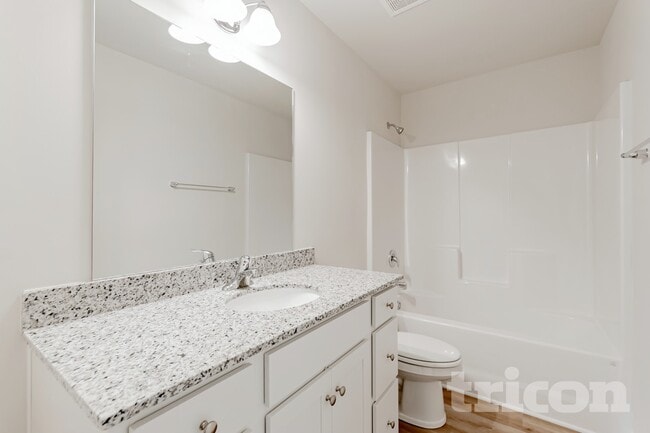 Foto del edificio - 226 Boulder Rdg Lp