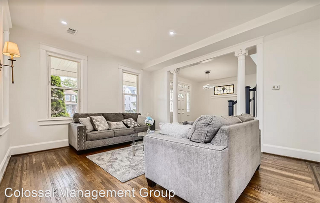 Foto del edificio - 6 br, 4 bath House - 2707 Roslyn Ave