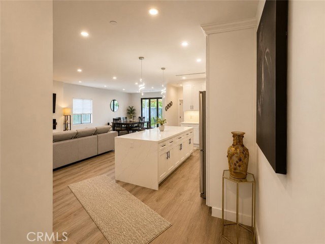 Foto del edificio - 7717 Jamieson Ave