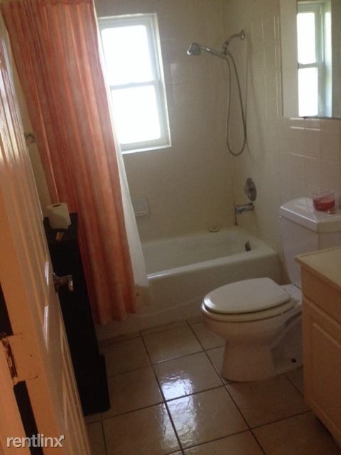 Building Photo - 4 br, 2 bath House - 22nd causeway x route 41