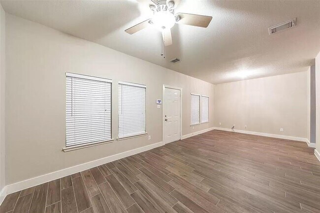 Foto del edificio - 7410 Rabbit Ridge