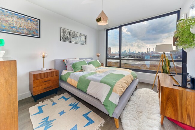 Building Photo - Sunny Two Bedroom with River Views