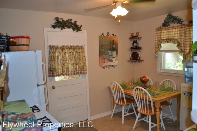 Foto del edificio - 2 br, 1 bath House - 1215 Grant St.