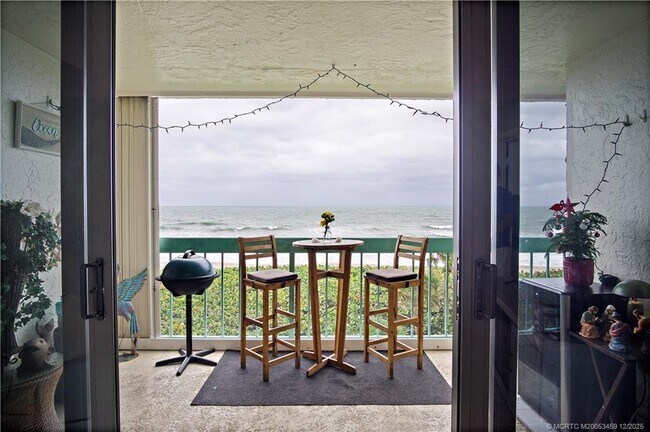 Foto del edificio - 9940 S Ocean Dr