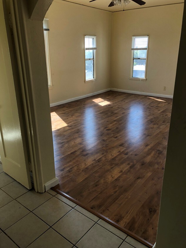 Foto principal - 2100 51st Ave