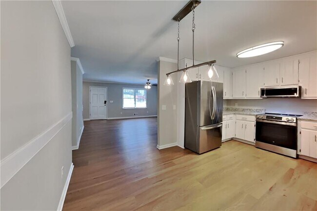 Building Photo - 2458 Zachary Woods Dr NW