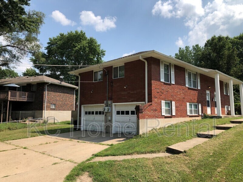 Primary Photo - 1321 S 50th St