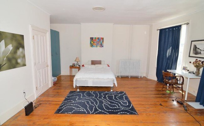 Building Photo - 558 Tremont St