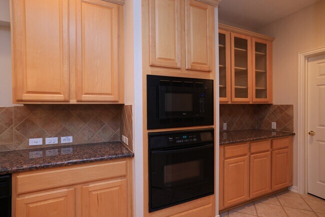Foto del edificio - 17222 Leeside Dr