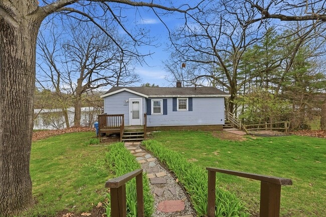 Building Photo - 2597 Boston Rd