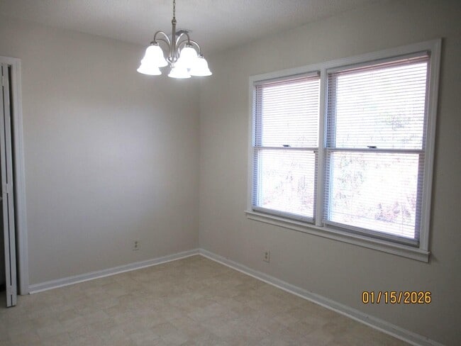 Foto del edificio - 192 Gertrude Dr