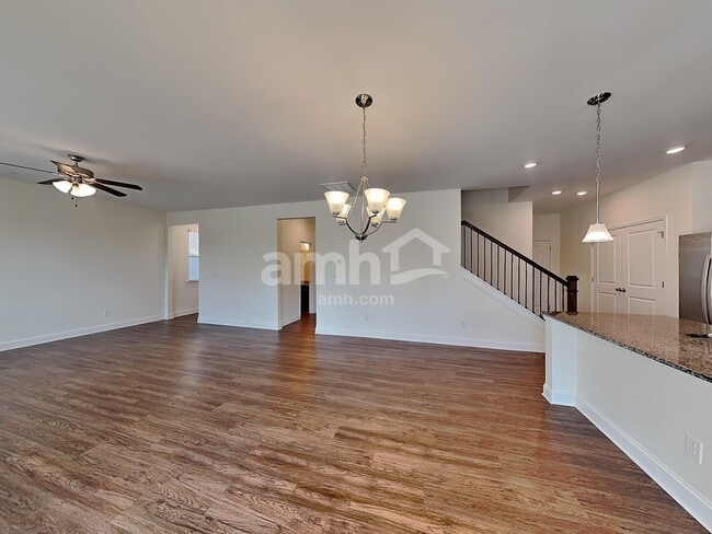 Building Photo - 136 Hamilton Park Dr