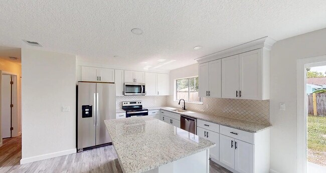 Foto del edificio - 1214 Port Malabar Blvd NE