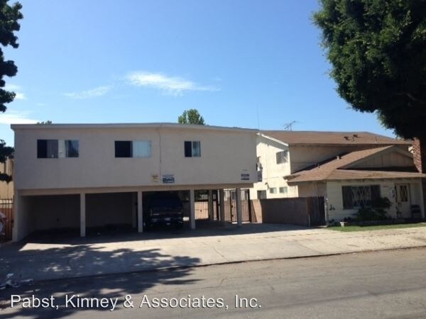 Primary Photo - 3450 E Wilton St
