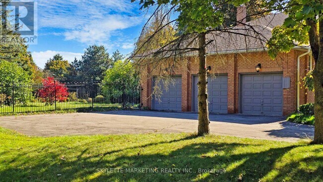 Building Photo - 17 Boynton Cir