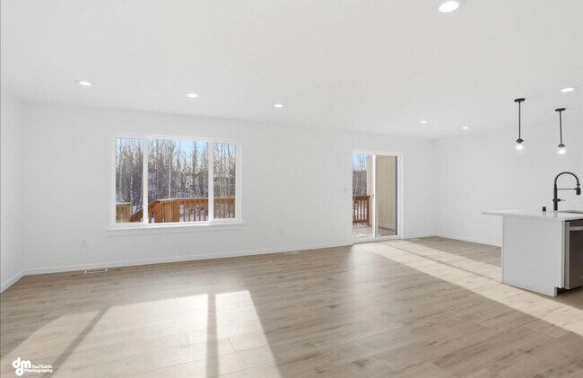 Foto del edificio - 336 Ashbrook Dr