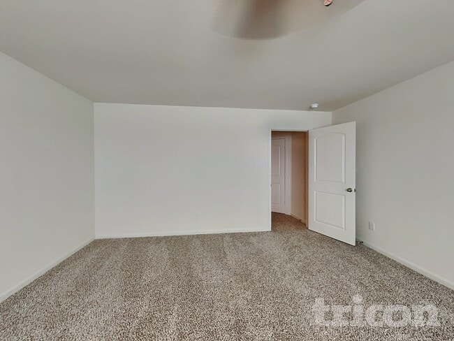 Foto del edificio - 201 Switchback Hl Rd