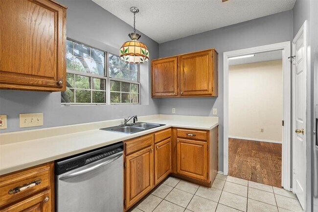 Building Photo - 16606 Mixtli Cove