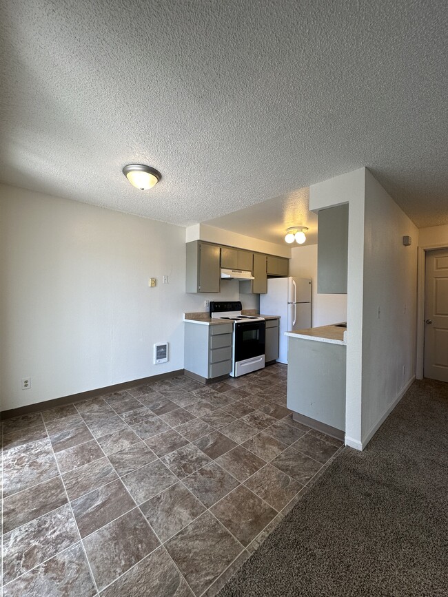 Building Photo - Trinity Terrace Apartments