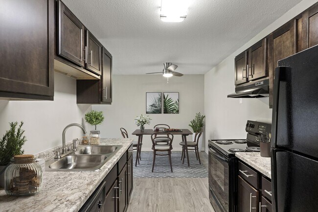 Building Photo - Bradley House Apartments